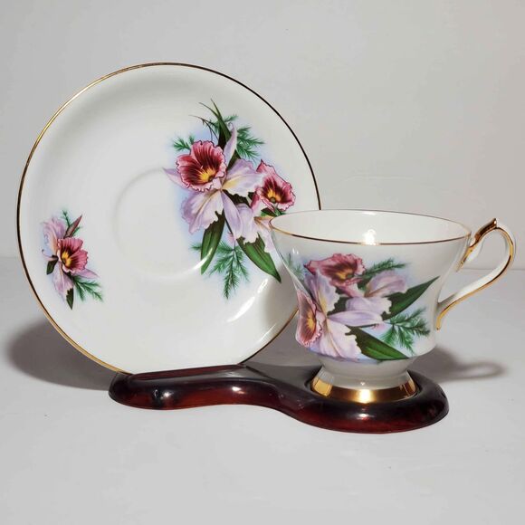 Royal London Teacup and Saucer Orchid Vintage - Picture 1 of 9